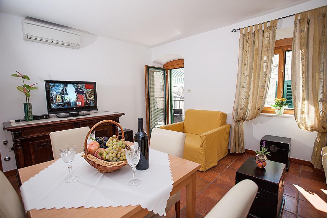 Apartments Linda Makarska Zimmer foto